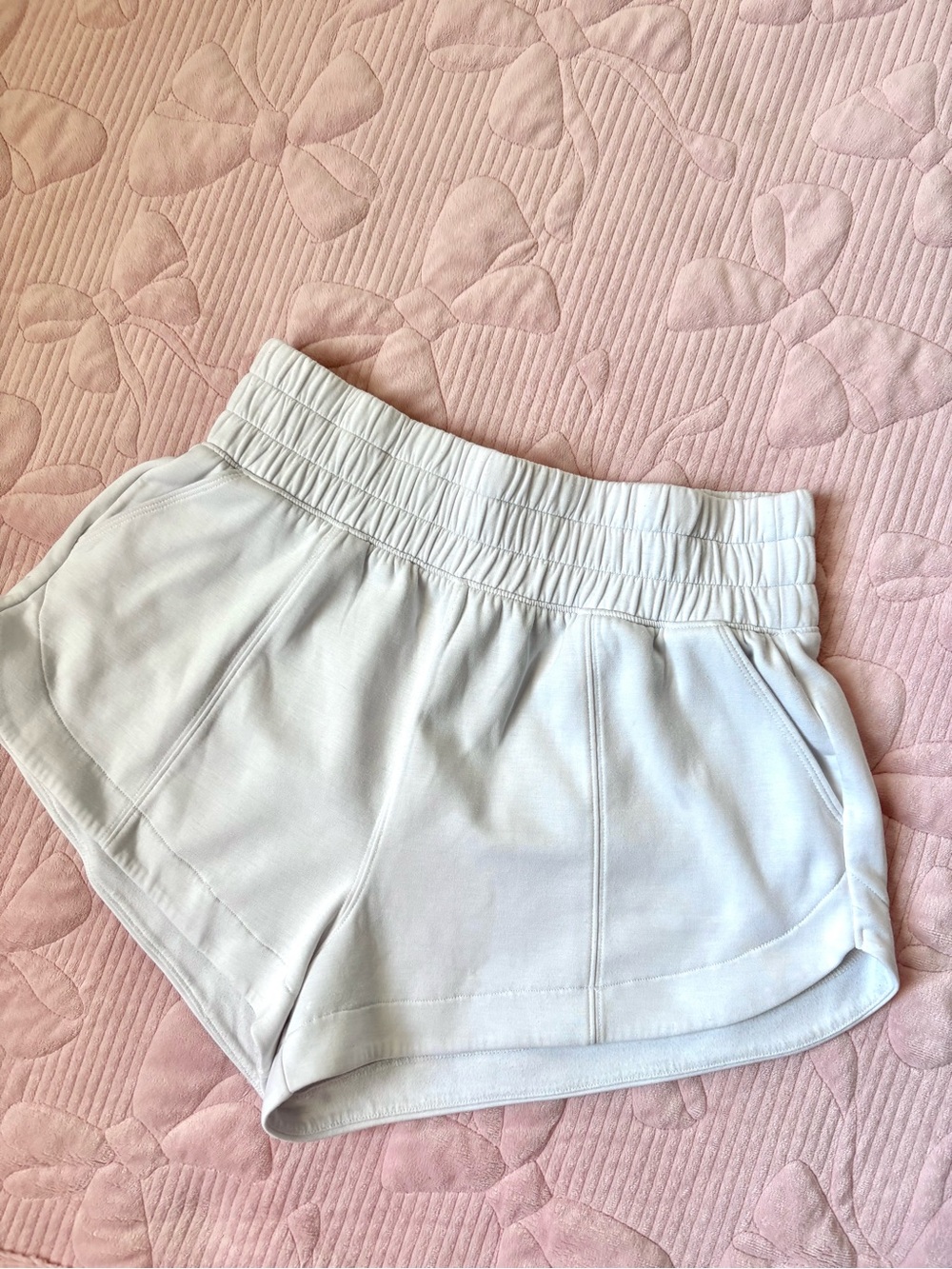 YPB Abercrombie High Rise Active Shorts White Size M NeoKnit